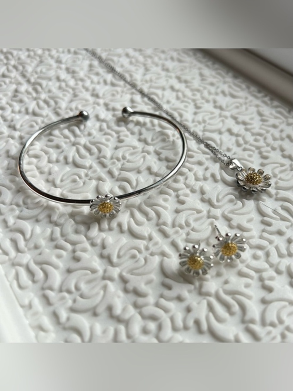 NWOT Sterling Silver Daisy Bracelet, Necklace & Earrings Set, 14K Gold Center